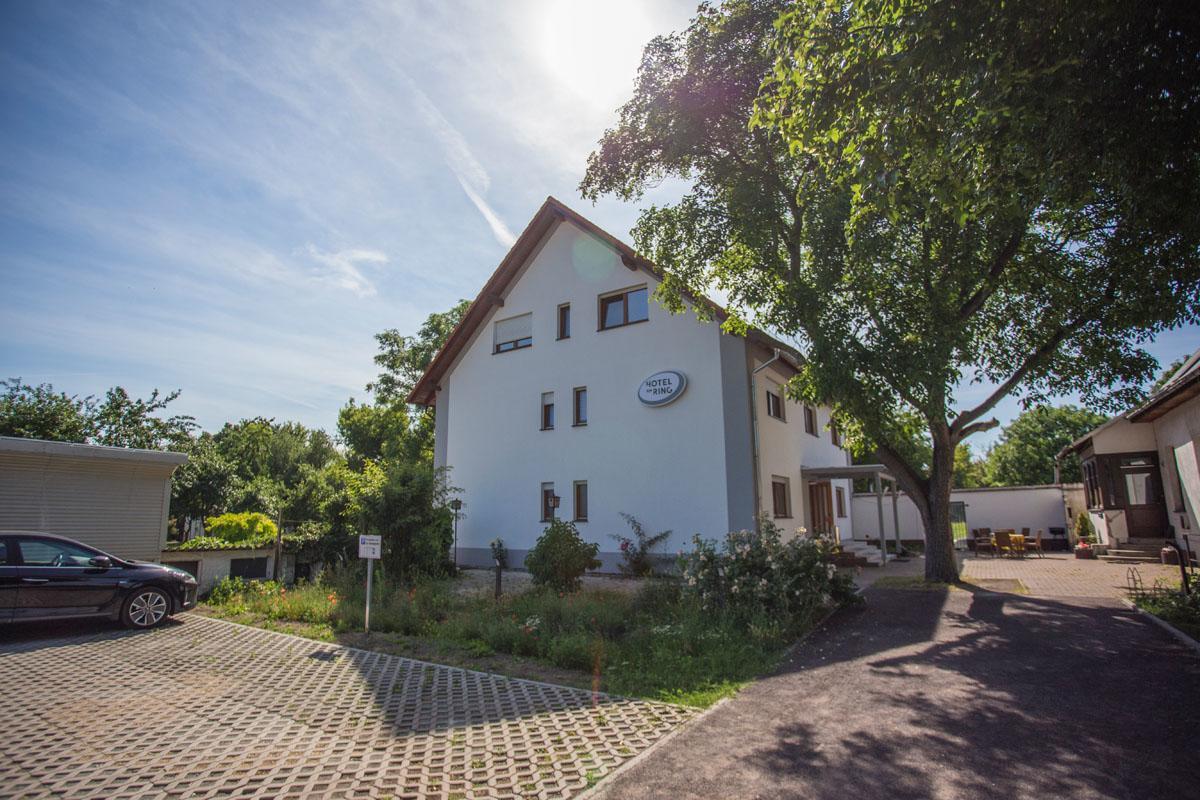 Hotel Am Ring Guest house